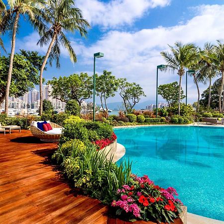Hong Kong Gold Coast Hotel Экстерьер фото The pool at the Westin