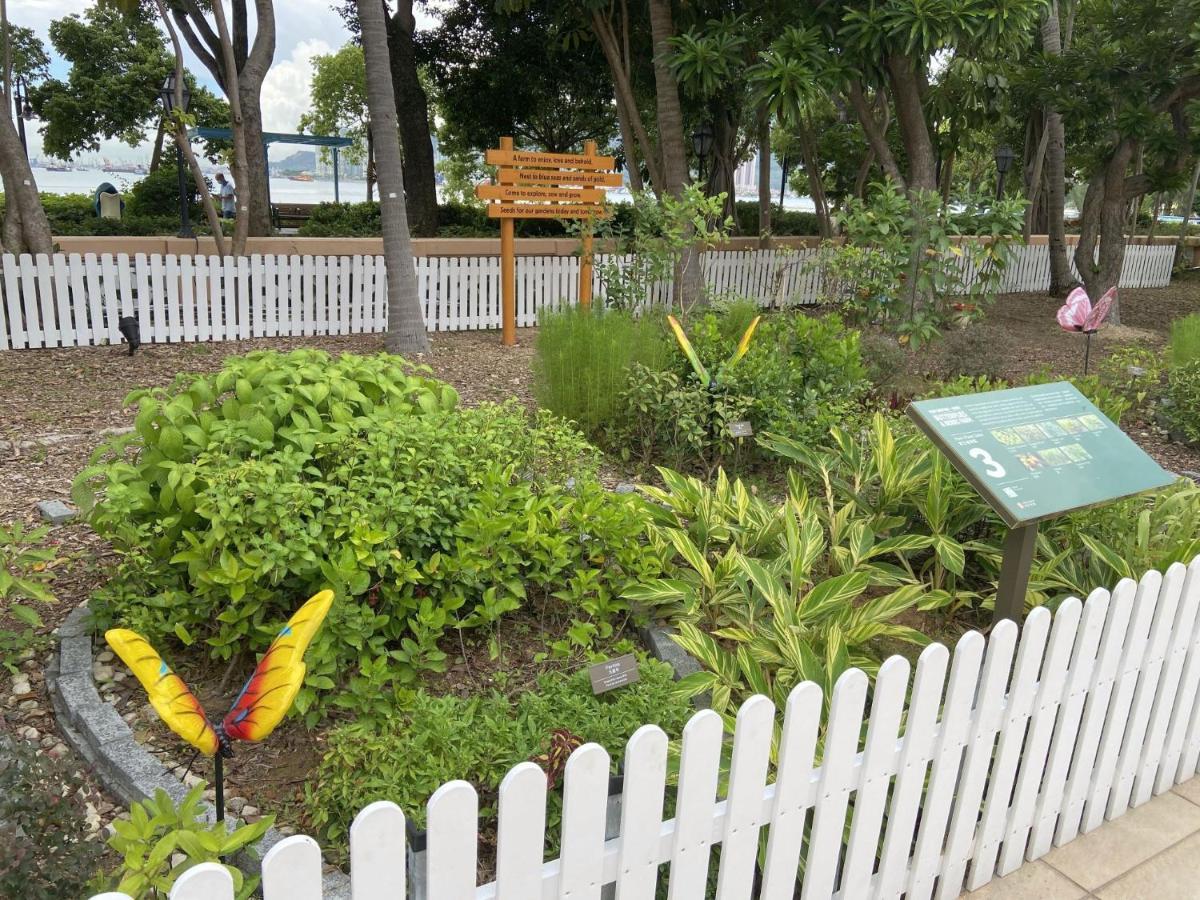 Hong Kong Gold Coast Hotel Экстерьер фото Butterfly garden at the Children's Museum of Oak Park