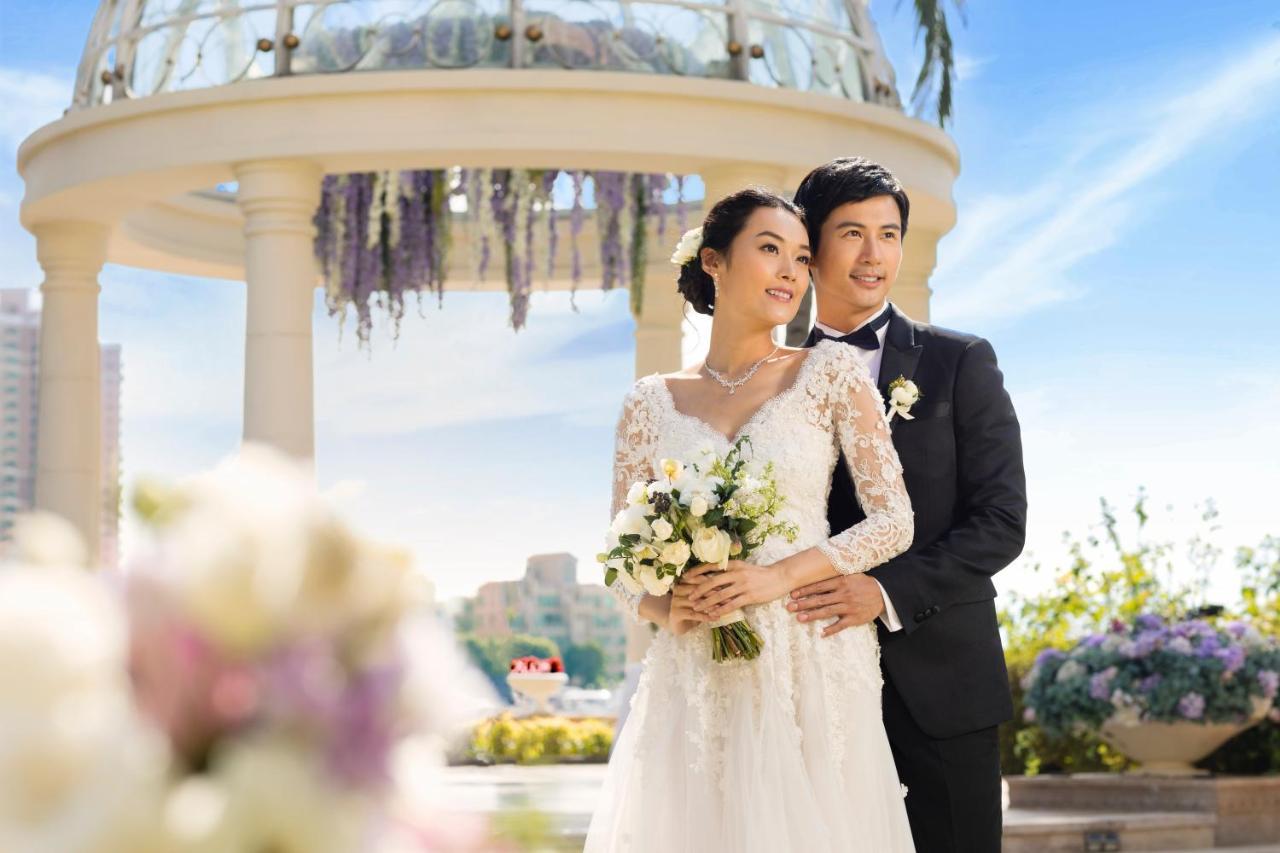 Hong Kong Gold Coast Hotel Экстерьер фото Wedding in China