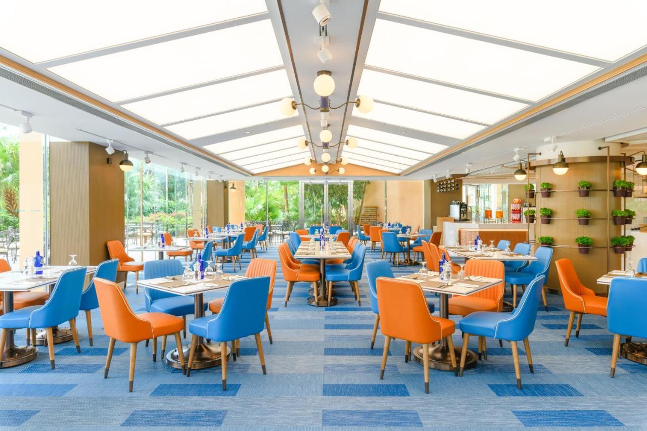Hong Kong Gold Coast Hotel Экстерьер фото The Garden Grill
