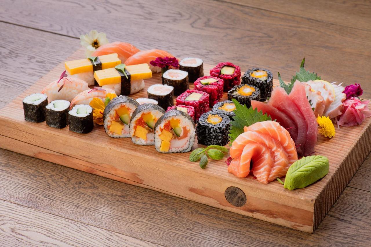 Hong Kong Gold Coast Hotel Экстерьер фото Sushi
